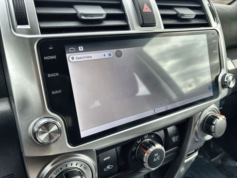 Used 2015 Toyota 4Runner SR5 image 19