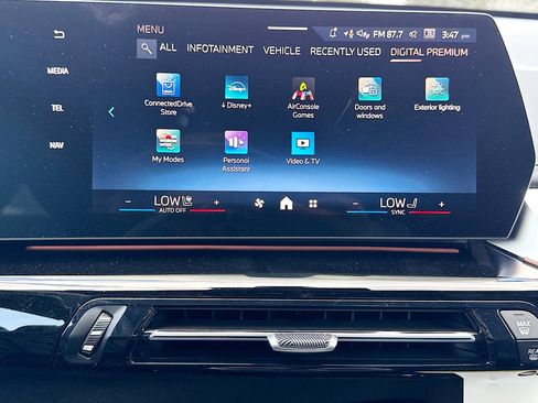 New 2026 BMW X1 xDrive28i w/ Convenience Package AWD/4WD image 29