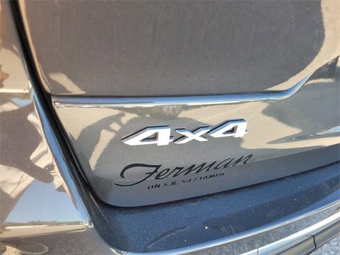 New 2025 Jeep Grand Cherokee Limited image 12