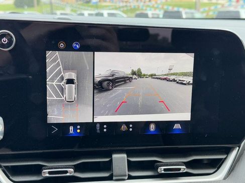 Used 2025 Chevrolet Equinox LT w/ Convenience Package II FWD image 20