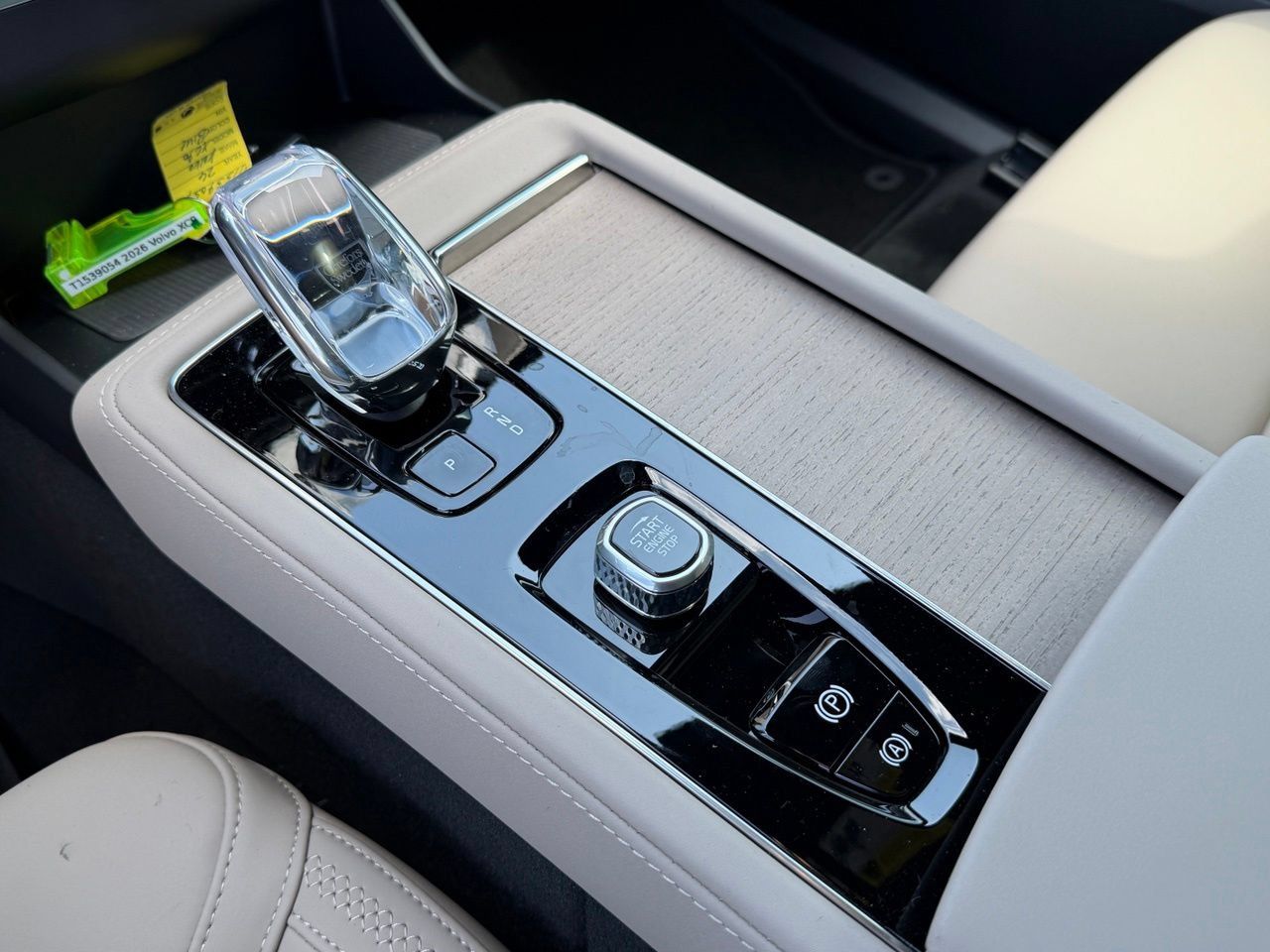 New 2026 Volvo XC90 B5 Core AWD/4WD image 13