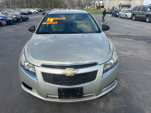 Used 2014 Chevrolet Cruze LS image 3