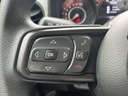 New 2025 Jeep Gladiator Sport image 17