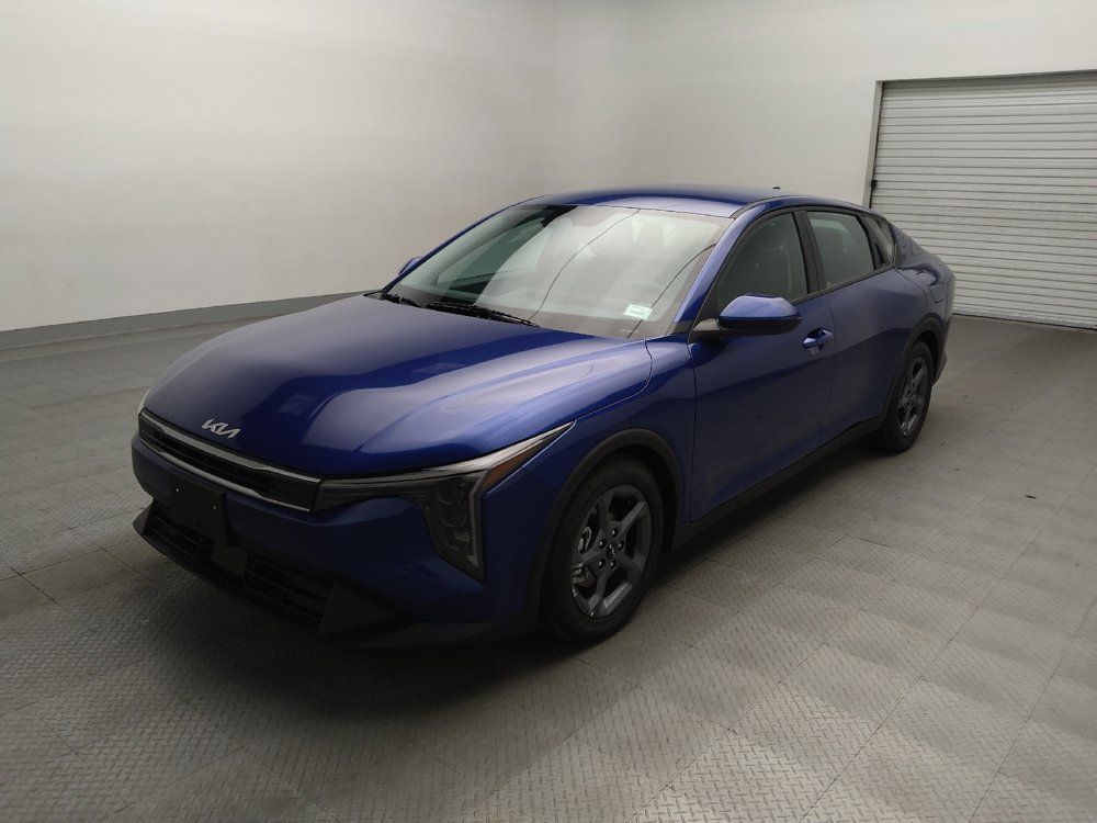 Used 2025 Kia K4 FWD image 2