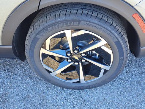 New 2026 Chevrolet Equinox EV LT w/ Comfort Package image 25