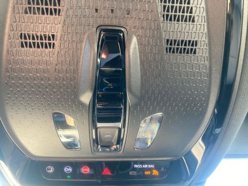 Certified 2024 Cadillac Lyriq Luxury image 27