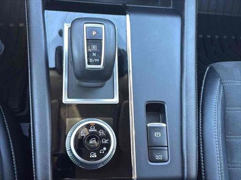 Used 2022 Mitsubishi Outlander SE image 25