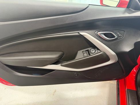 Used 2021 Chevrolet Camaro SS image 7