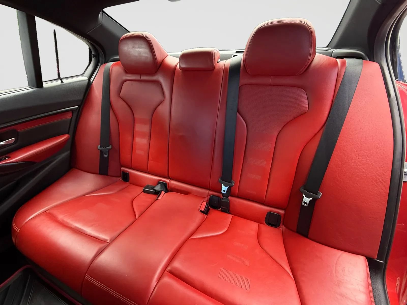 Used 2016 BMW M3 RWD image 15