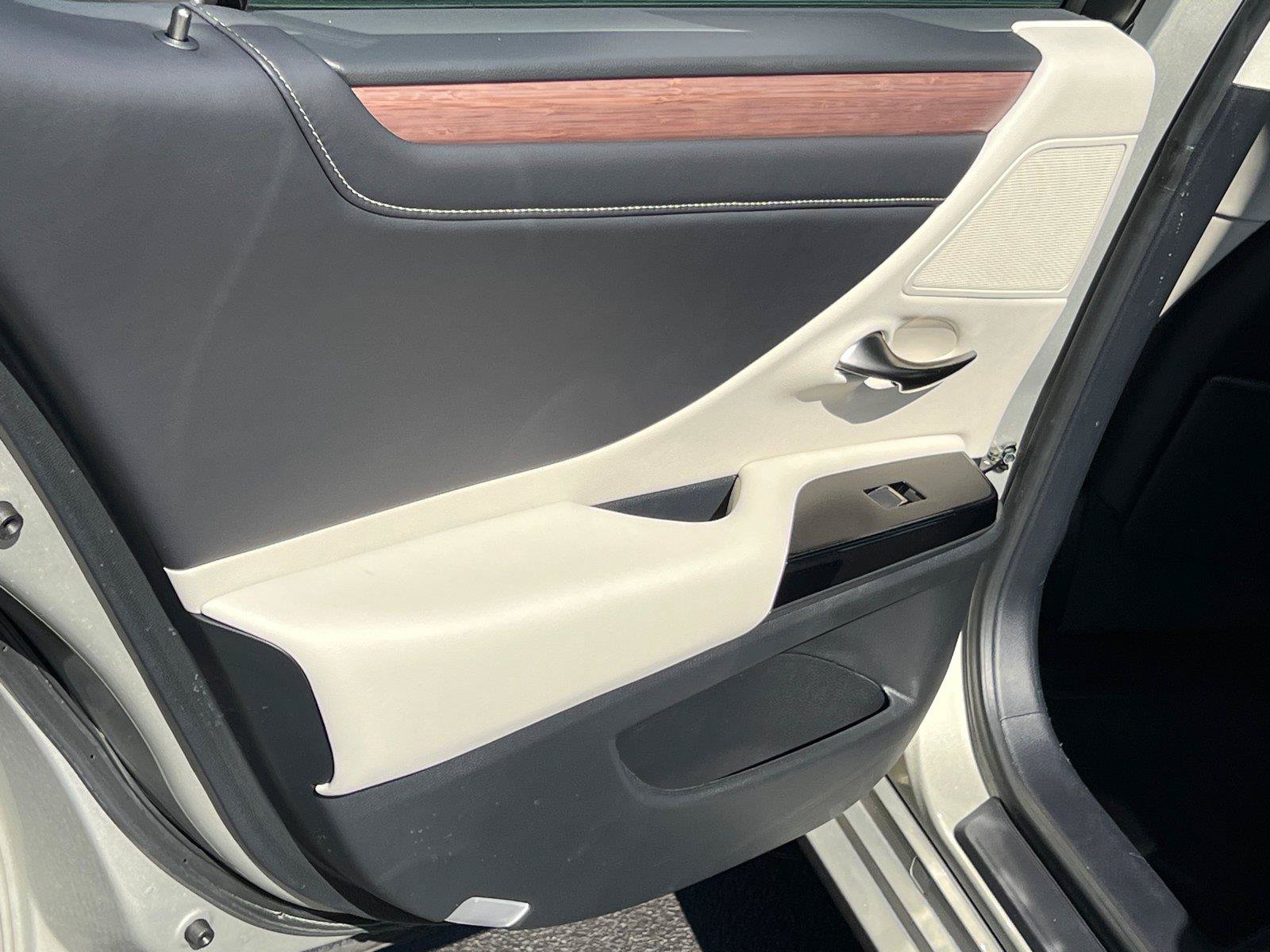 Used 2024 Lexus ES 350 w/ Premium Package FWD image 22