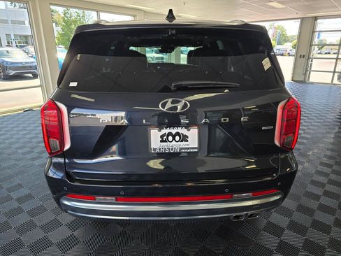 Used 2024 Hyundai Palisade Calligraphy AWD/4WD image 4