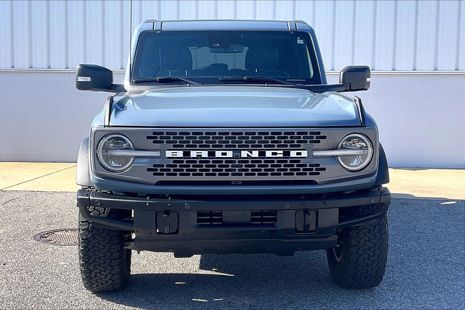 Used 2024 Ford Bronco Badlands AWD/4WD image 3