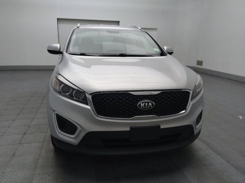 Used 2018 Kia Sorento FWD V6 image 14