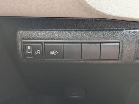 Certified 2020 Toyota Corolla LE image 13