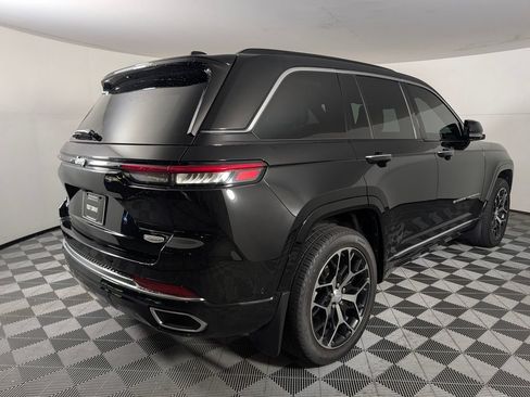 Used 2025 Jeep Grand Cherokee Summit AWD/4WD image 7