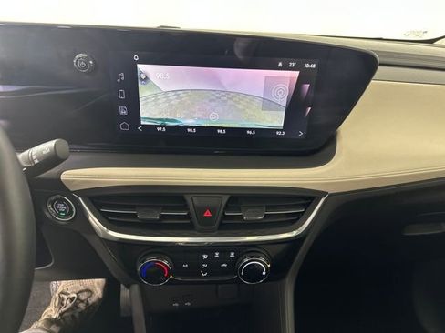 Used 2024 Buick Encore GX Sport Touring image 22