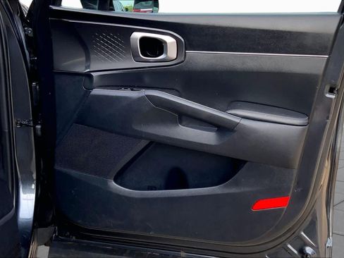 Used 2024 Kia Sorento S w/ Panoramic Sunroof Package FWD image 21