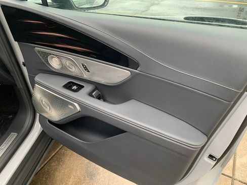 New 2026 Lincoln Nautilus Reserve image 35