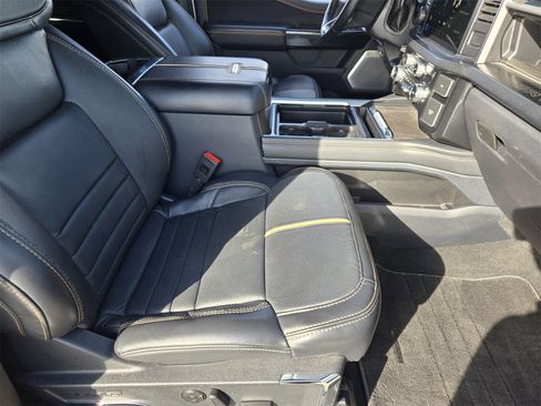 Used 2024 Ford F250 Platinum image 12