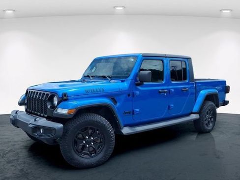 Used 2021 Jeep Gladiator Sport AWD/4WD image 2
