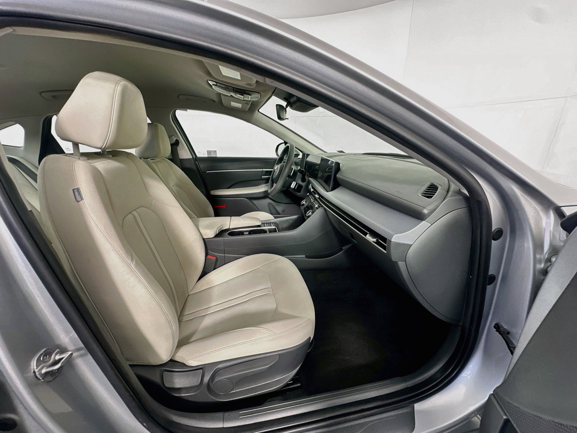 Used 2025 Hyundai Sonata SEL FWD image 30