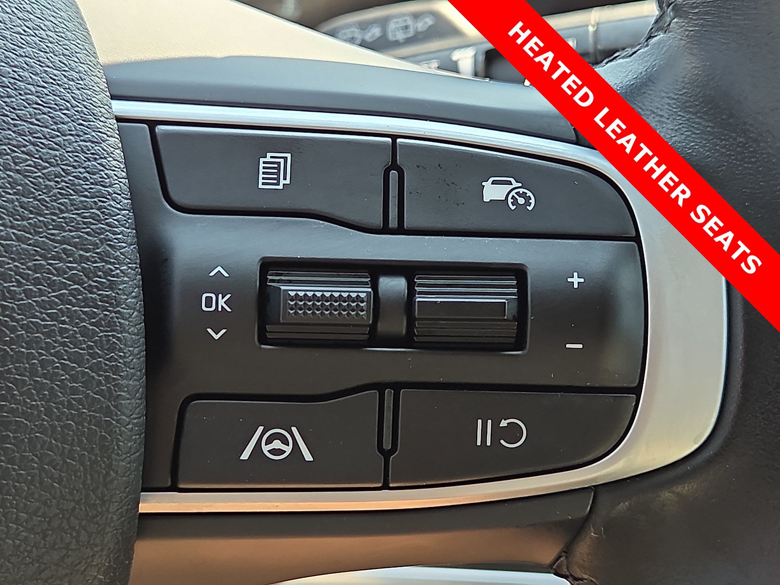Used 2024 Kia Sportage EX FWD image 22
