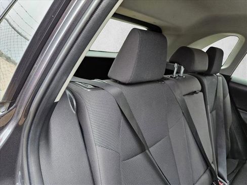 Used 2019 Toyota RAV4 LE image 17