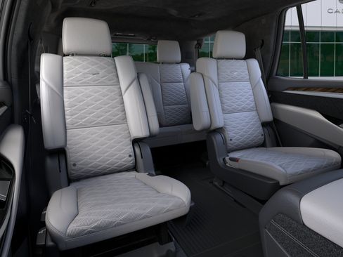 New 2026 Cadillac Escalade Platinum Luxury w/ LPO, Floor Liner Package AWD/4WD image 17