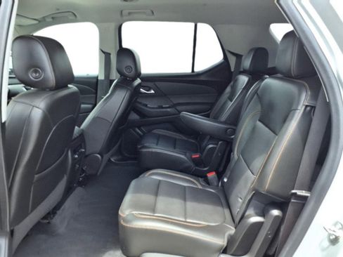 Used 2021 Chevrolet Traverse LT AWD/4WD image 10