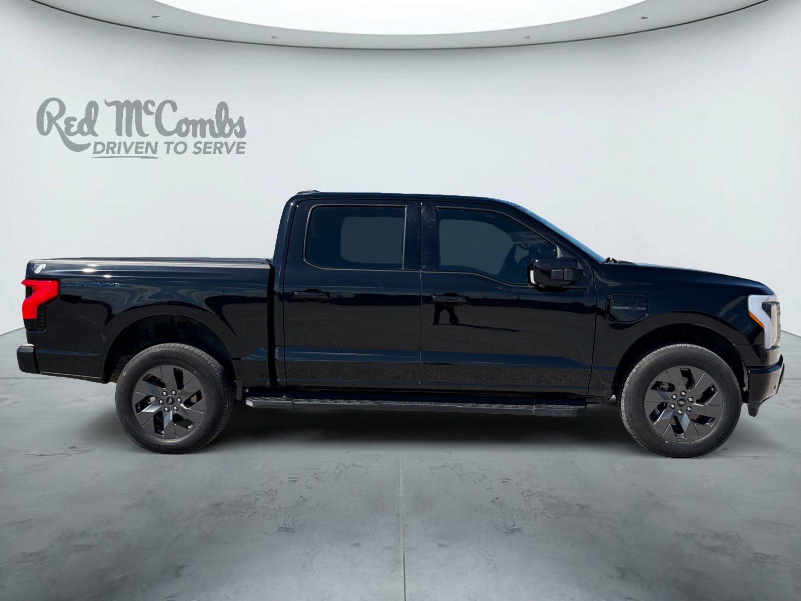 Used 2023 Ford F150 Lightning Lariat AWD/4WD image 4