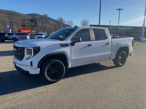New 2025 GMC Sierra 1500 Pro w/ Graphite Edition image 46