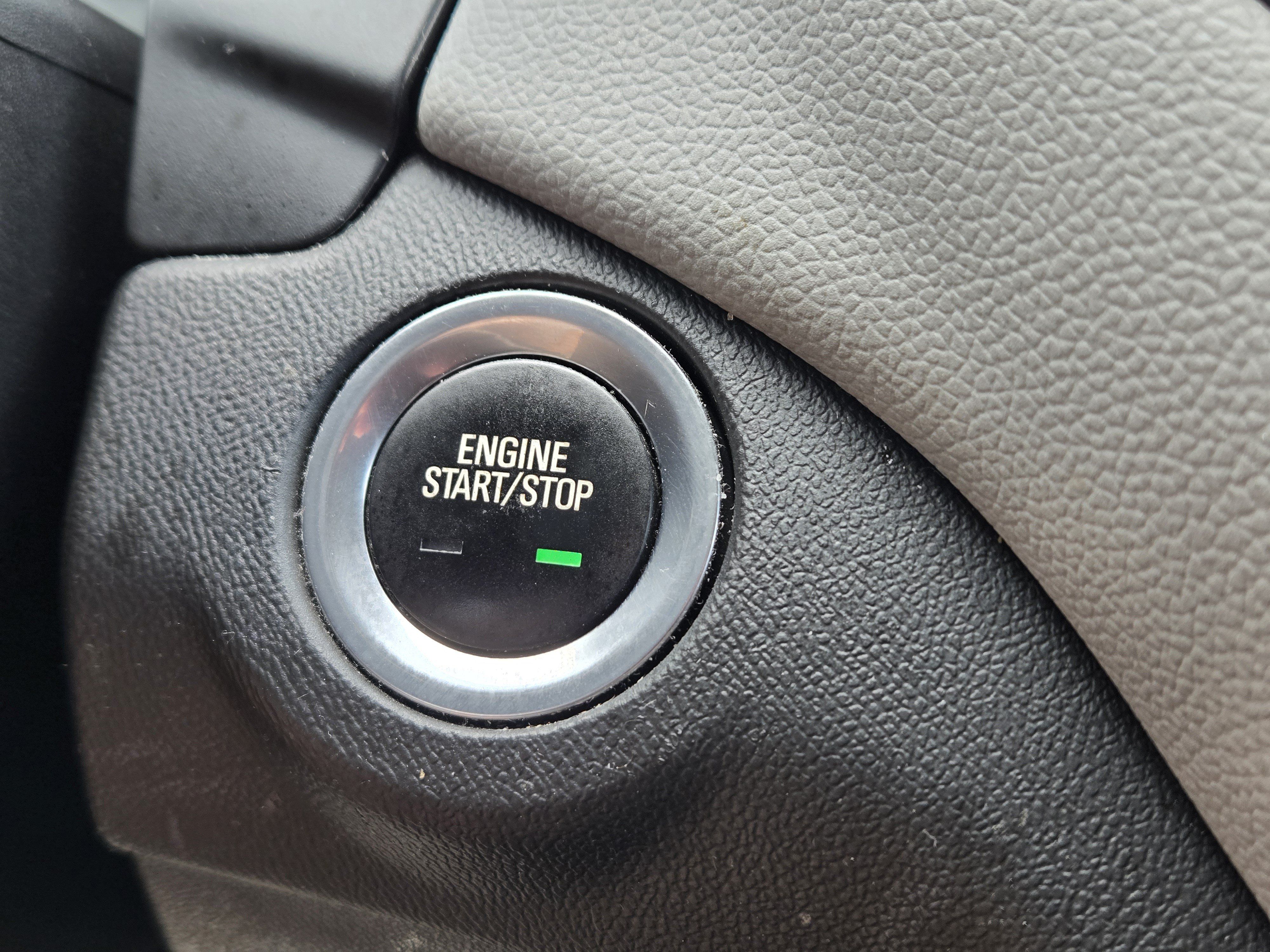 Used 2021 Chevrolet Equinox LS w/ LS Convenience Package FWD image 30