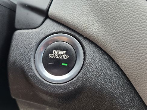 Used 2021 Chevrolet Equinox LS w/ LS Convenience Package FWD image 30