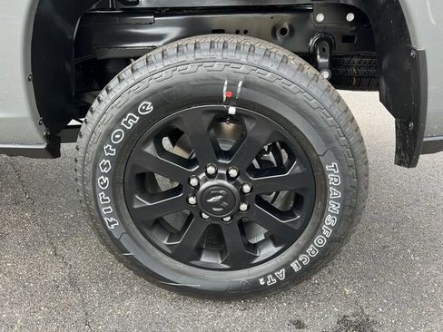 New 2026 RAM 2500 Laramie AWD/4WD image 9
