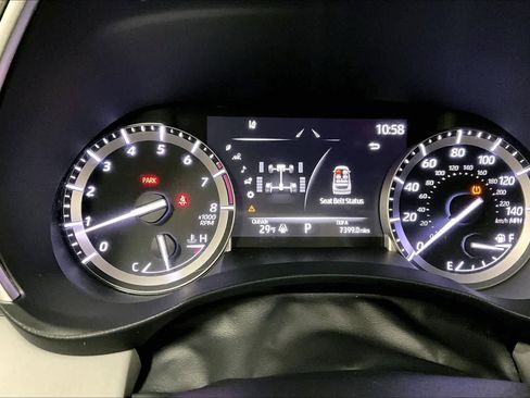 Certified 2022 Toyota Highlander XLE image 24