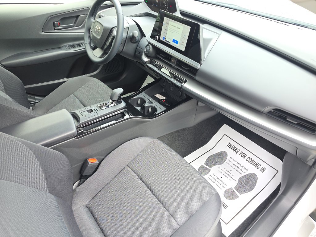 Certified 2026 Toyota Prius LE FWD image 18