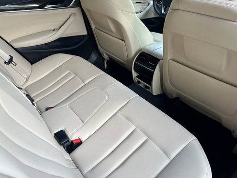 Used 2018 BMW 530i RWD image 32