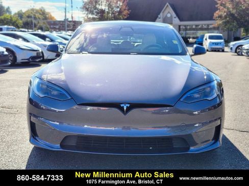 Used 2022 Tesla Model S image 8