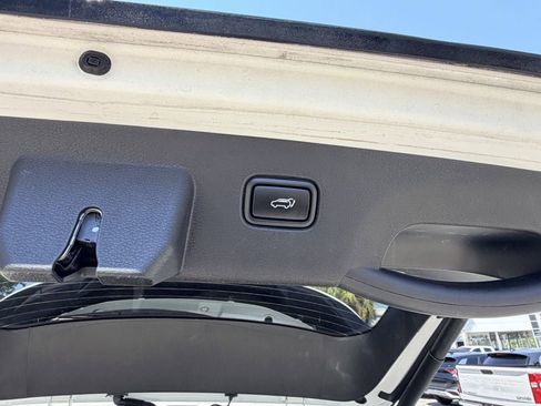 Certified 2023 Kia Sportage SX image 13