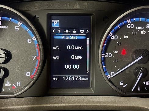 Used 2017 Toyota RAV4 LE w/ All Weather Liner Package AWD/4WD image 13