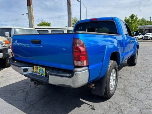 Used 2008 Toyota Tacoma PreRunner image 3