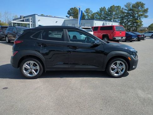 Used 2023 Hyundai Kona SEL image 2