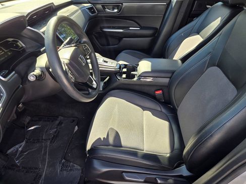 Used 2018 Honda Clarity Plug-In Hybrid image 12