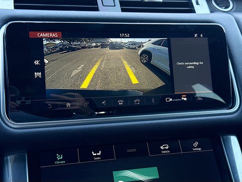 Used 2019 Land Rover Range Rover Sport HSE image 33