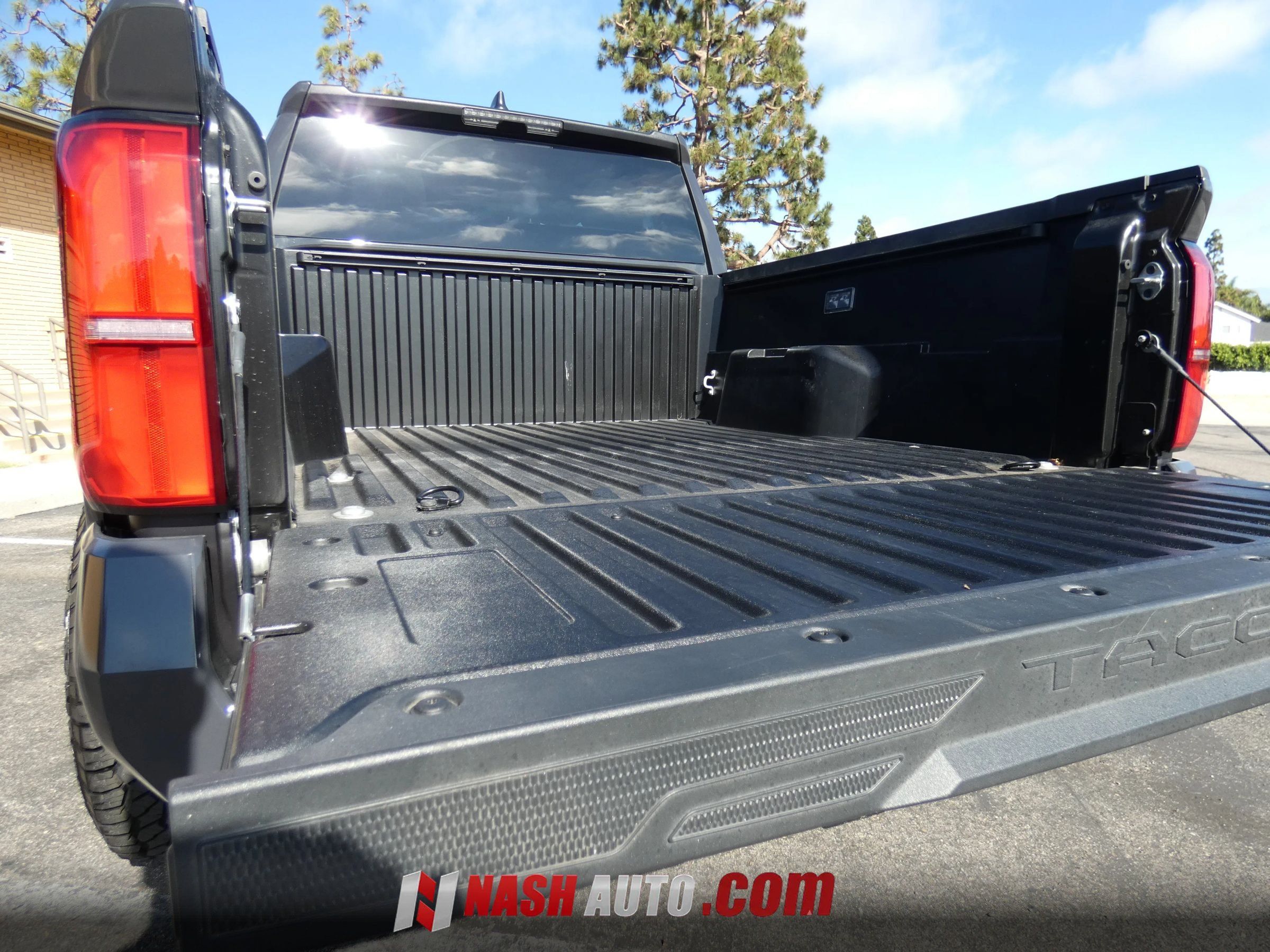 Used 2026 Toyota Tacoma SR5 AWD/4WD image 22
