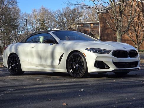 Used 2023 BMW M850i xDrive Convertible image 16