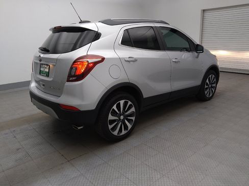 Used 2021 Buick Encore Preferred FWD image 9
