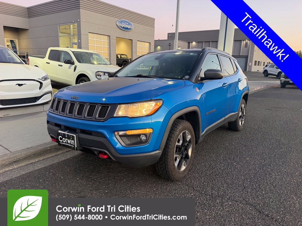Used 2017 Jeep Compass Trailhawk w/ Safe & Security Group AWD/4WD image 3