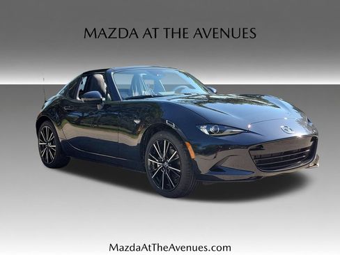 New 2026 MAZDA MX-5 Miata RF Grand Touring RWD image 3