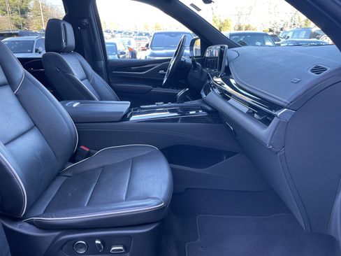Used 2021 Cadillac Escalade Sport image 15